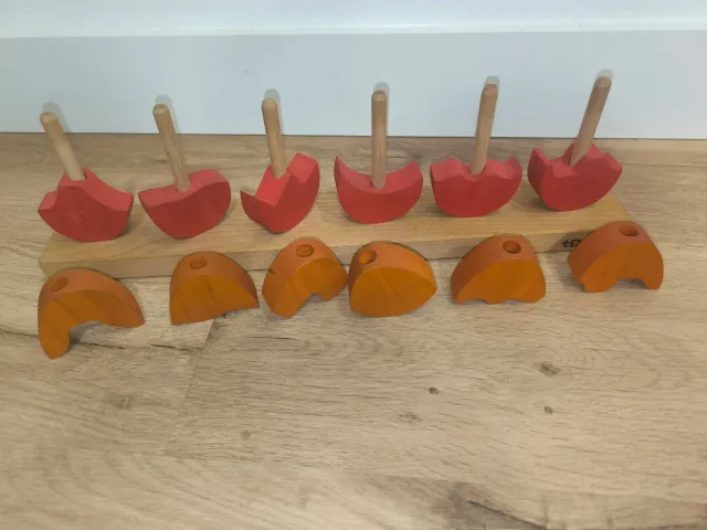 Juego de madera Montessori huevos