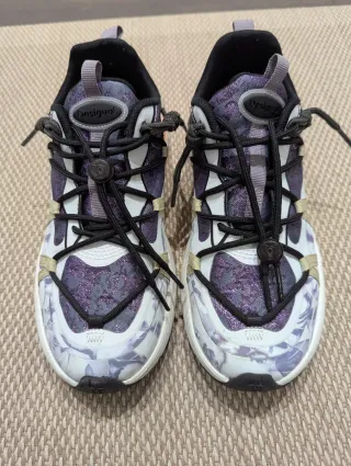 Tenis Desigual Morado y Blanco