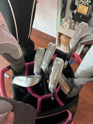 Set Palos Golf Dama WILSON y Bolsa Callaway