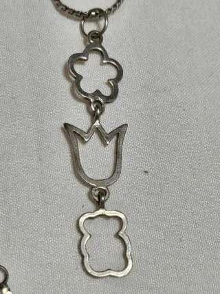 Collar de plata con colgantes