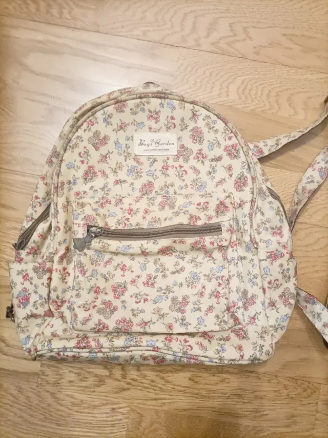Mochila floral beige