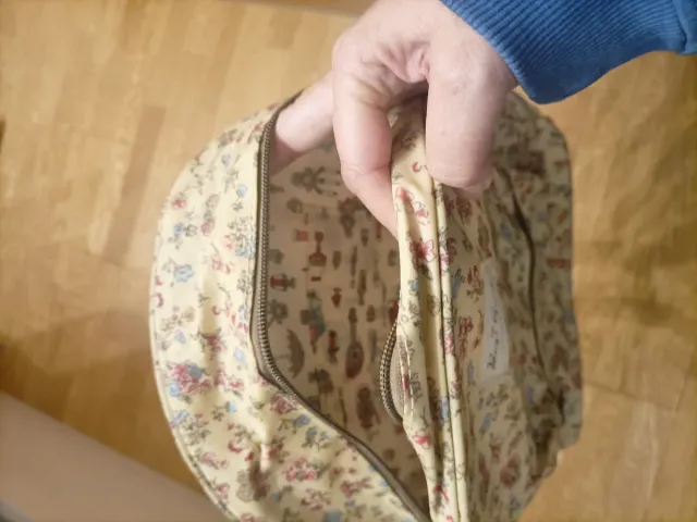 Mochila floral beige