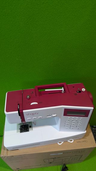 Máquina de coser Bernette sew&go 8