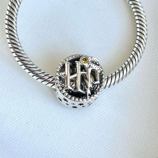 CHARM HARRY POTTER VARITA LOGO