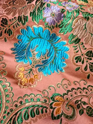 Tela brocada bordada 75x66cm
