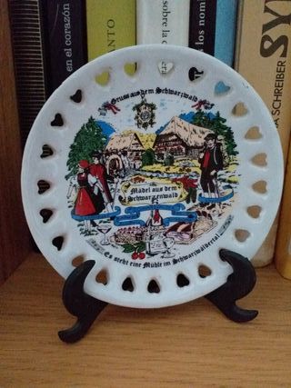 5 platitos de porcelana con soportes