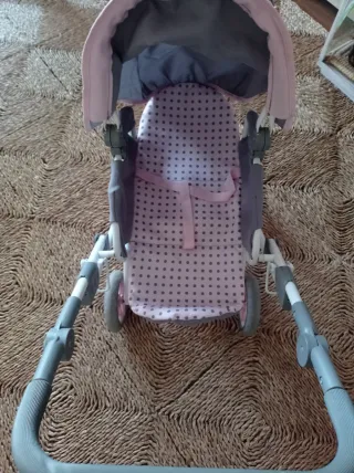 Carrito de muñecas gris y rosa