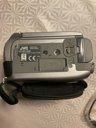 Videocámara JVC Everio GZ-MG130E Plata