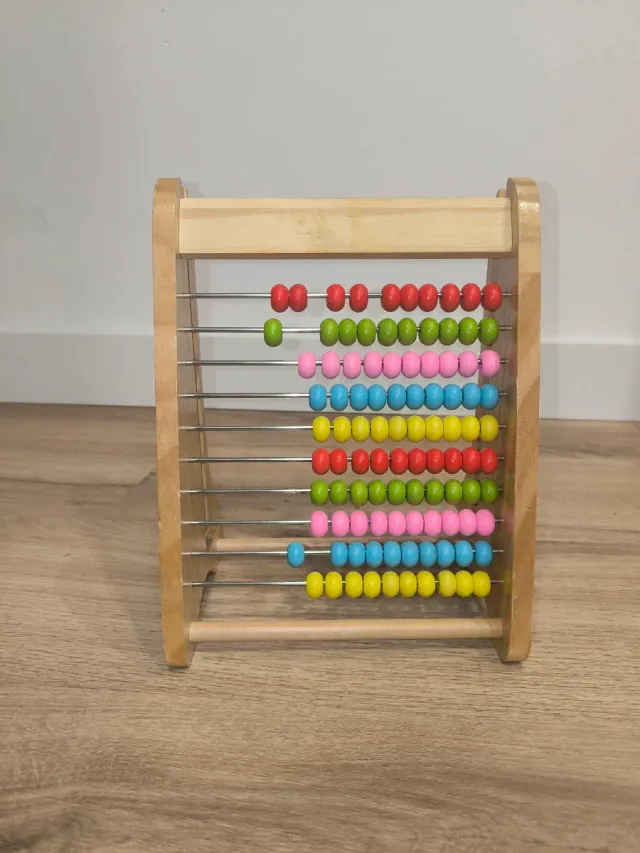 Ábaco de madera para aprender a contar