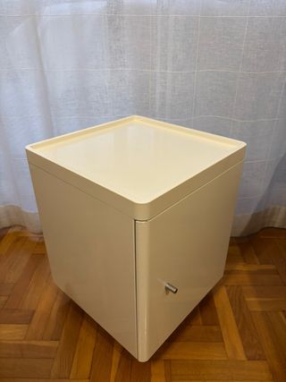 Mesilla IKEA VINSTRA blanca con ruedas