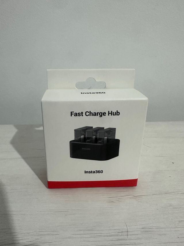 Caricabatterie Insta360 Ace Pro 2 e Ace Pro