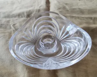 Portacandele in vetro a forma di goccia