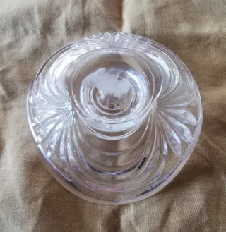 Portacandele in vetro a forma di goccia