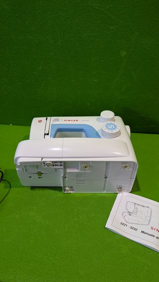 Singer Simple 3221 - Macchina da cucire meccanica