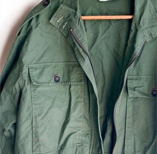 Trench corto verde botella - Zara mujer