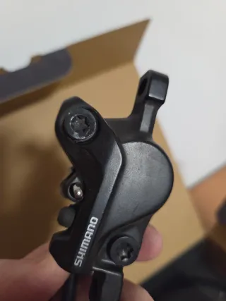 Frenos Shimano SLX M7100 y pinzas MT500