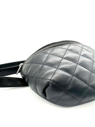 Riñonera Chanel Negra Acolchada
