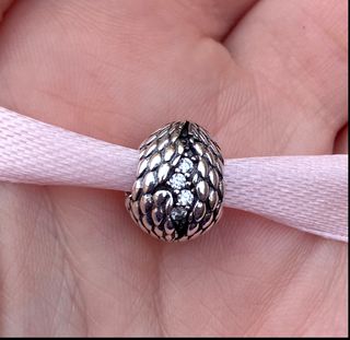 CHARM HUEVO DE DRAGON JUEGO DE TRONOS