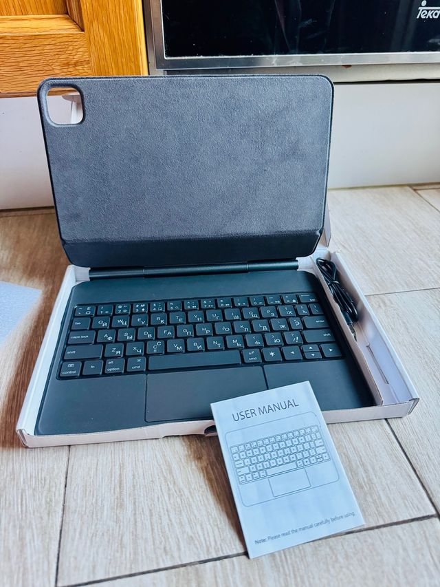 NUEVA! Custodia con tastiera magnetica per iPad Pro 11 Air 4/5