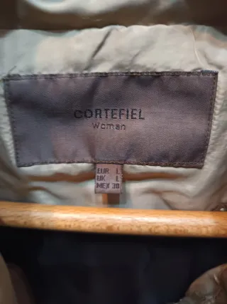 Cazadora acolchada mujer beige