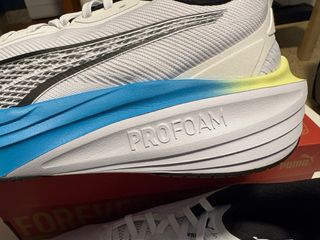 Zapatillas Puma Darter Pro Blancas y Azules