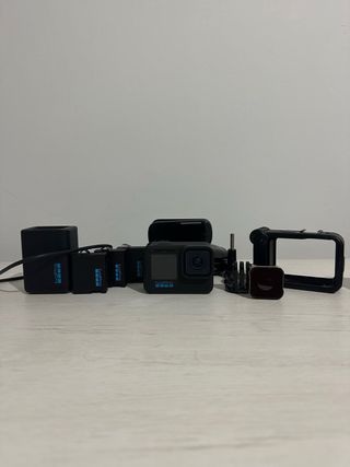 GoPro Hero 13 + Batterie e Accessori