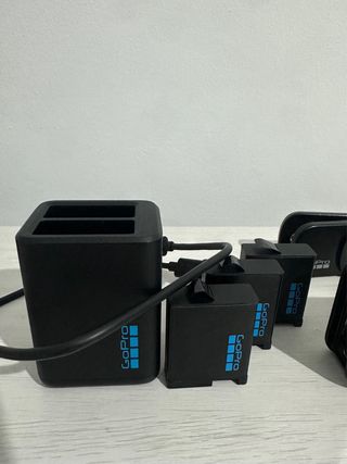 GoPro Hero 13 + Batterie e Accessori