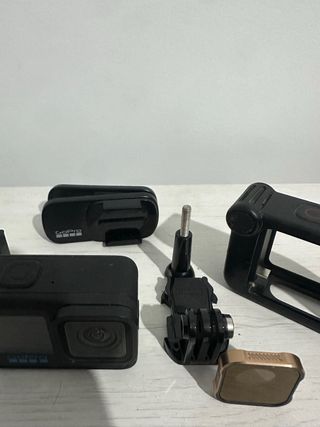 GoPro Hero 13 + Batterie e Accessori