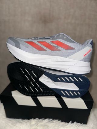 Zapatillas Adidas Gris y Naranja