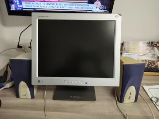 Monitor LG Flatron 15 + Altoparlanti Genius