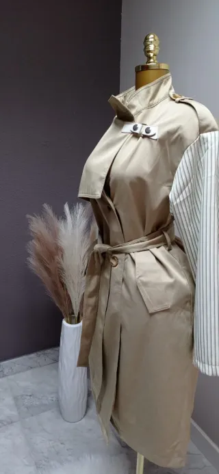 Gabardina Camel Mangas Rayas