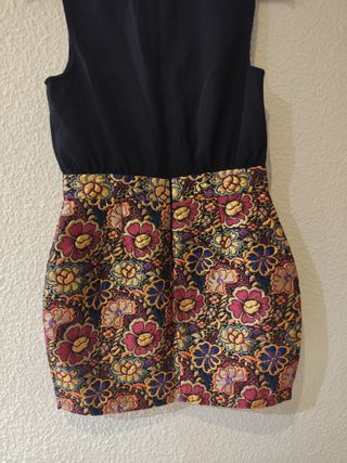 Vestido AX Paris. Talla M. Nuevo con etiqueta