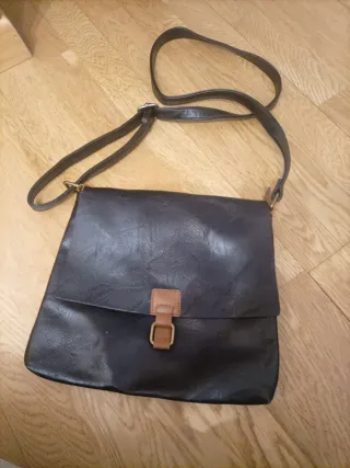 Bolso bandolera negro y marrón