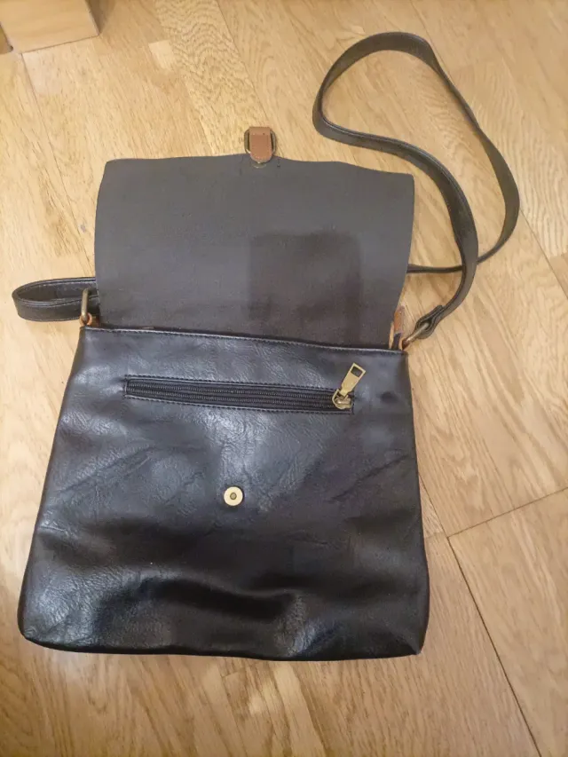 Bolso bandolera negro y marrón