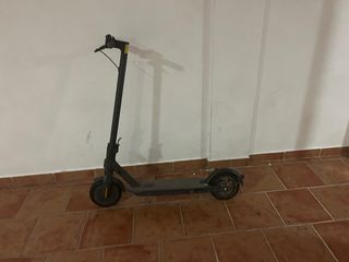 Patinete Eléctrico (Sin Batería/Controladora)