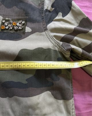 Chaqueta militar camuflaje mujer