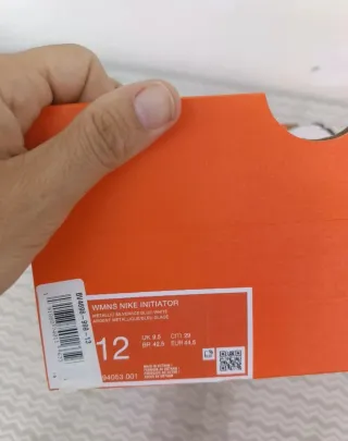 Nike Initiaitor Scarpe da Ginnastica Argento/Blu