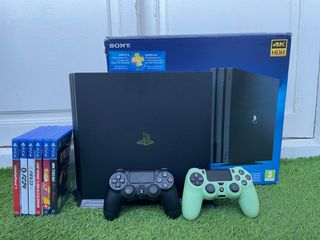 PS4 Pro + 2 Mandos + 6 Juegos / con caja original