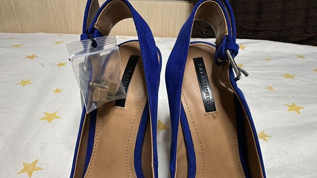 Tacones Azul Eléctrico