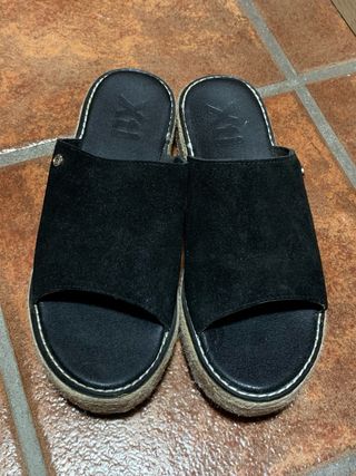 Sandalias de esparto negras mujer