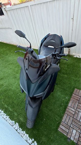 Yamaha XMAX tech max 125 Diciembre 2022