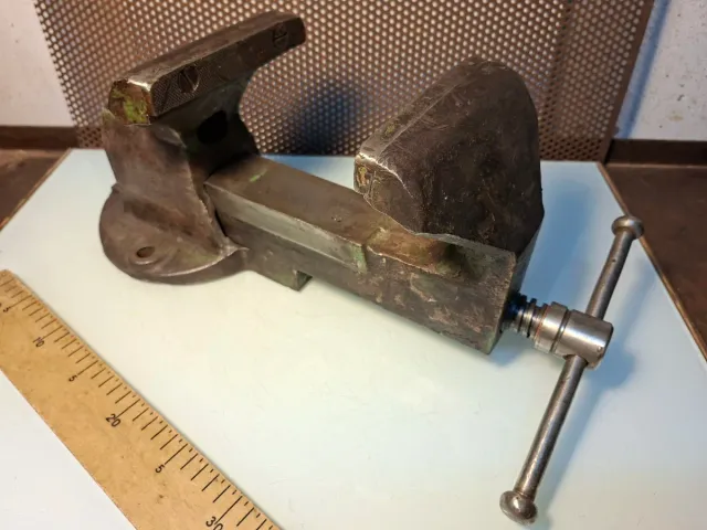 Tornillo de banco americano