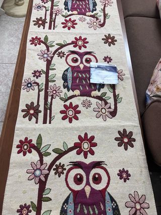 Runner da tavolo con gufi e fiori