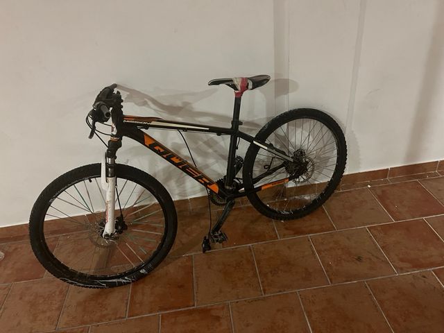 Bicicleta Montaña Negra/Naranja