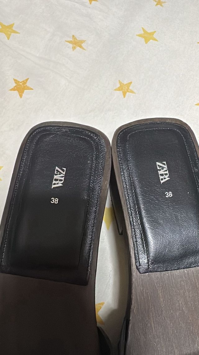 Zuecos Zara plataforma madera negros talla 38