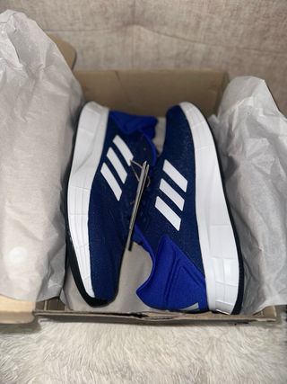 Zapatillas Adidas Azul y Blanco