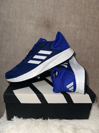 Zapatillas Adidas Azul y Blanco
