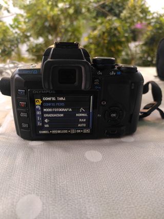 Cámara Olympus E-450 Negra