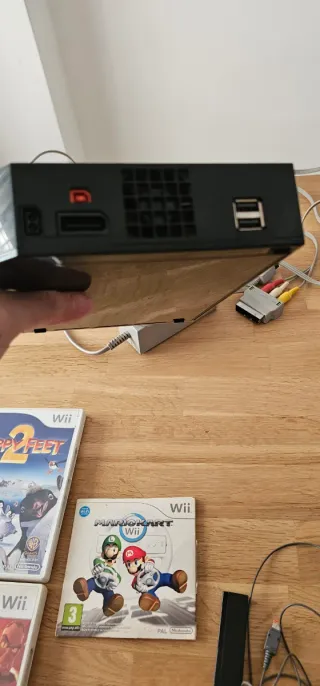 Nintendo Wii Negra + Juegos y Accesorios