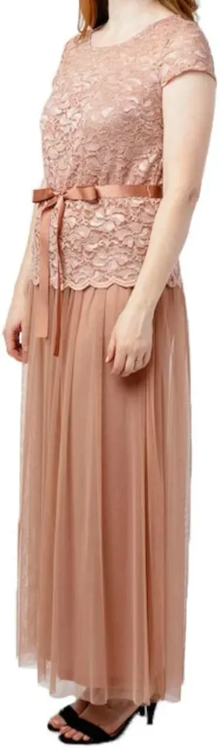 Precioso Vestido de encaje con bordados y lazo